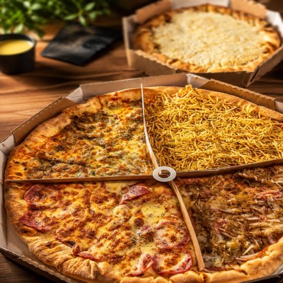 Pizza Extra Gigante + Pequena Doce